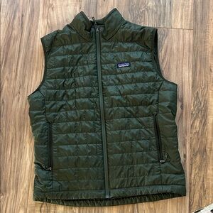 Patagonia Dark Green Puffer Vest